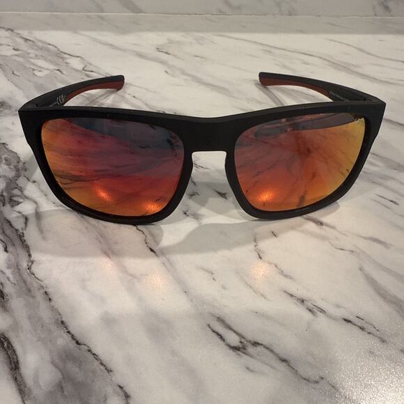 Tifosi SWICK Sunglasses Mens Womens Red Frame Shades Sunnies Active - Picture 1 of 7